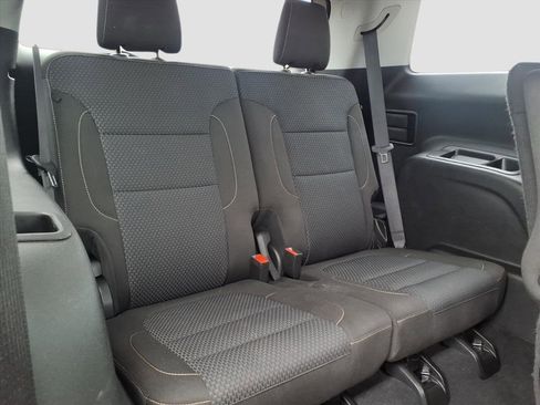 Used 2023 GMC Acadia SLE image 11