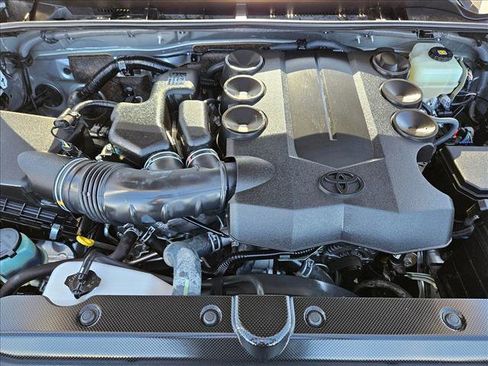 Used 2020 Toyota 4Runner Limited image 20