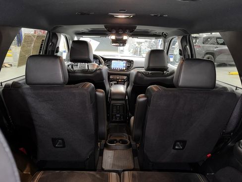Used 2025 Dodge Durango R/T AWD/4WD image 10