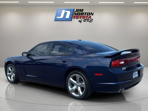 Used 2013 Dodge Charger SXT RWD image 7