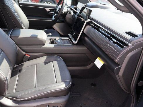 New 2025 GMC Sierra EV Denali image 9