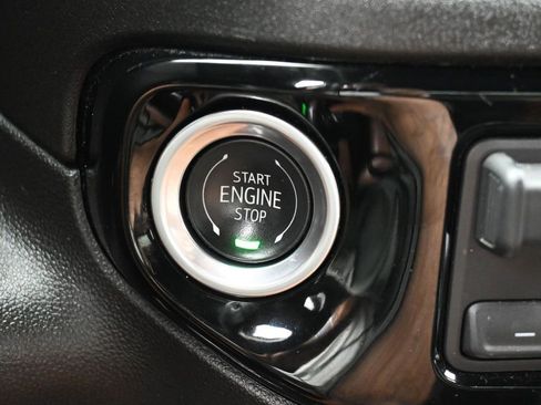 Used 2024 Chevrolet Silverado 1500 High Country image 37