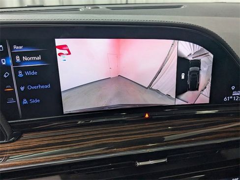 Used 2021 Cadillac Escalade Premium Luxury image 19
