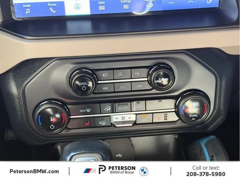 Used 2022 Ford Bronco Wildtrak AWD/4WD image 35