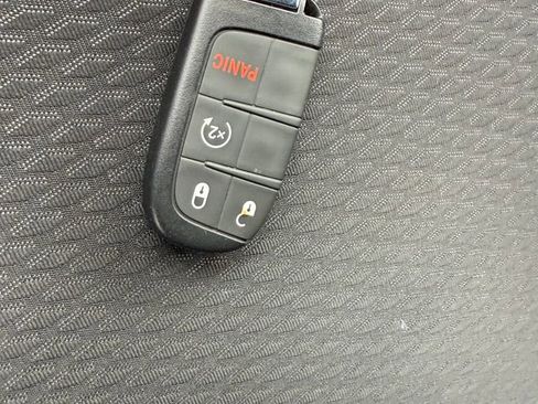 New 2026 Jeep Compass Latitude image 30