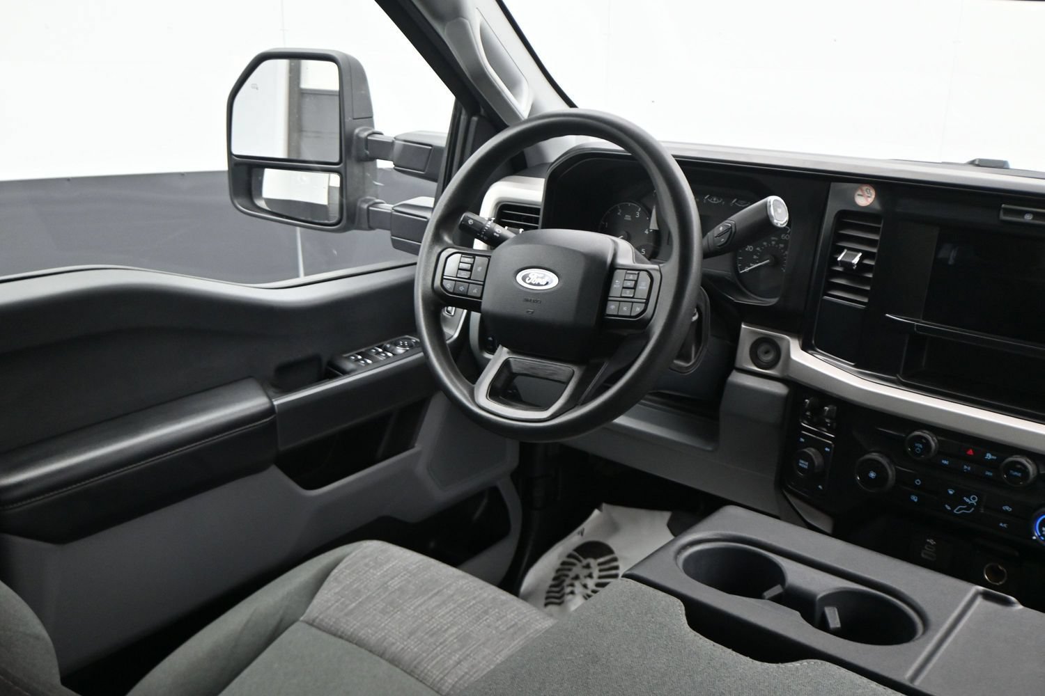 Used 2025 Ford F350 XLT AWD/4WD image 15