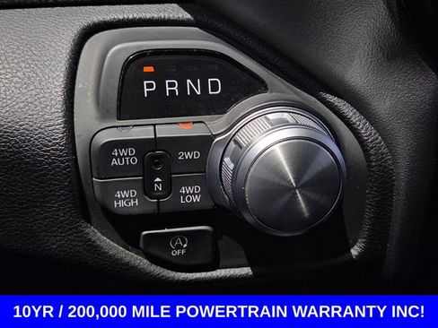 Used 2025 RAM 1500 Laramie AWD/4WD image 32