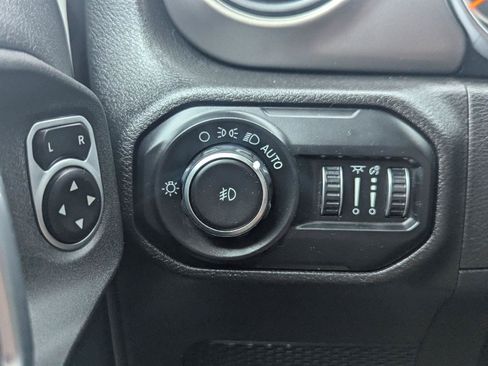 Used 2020 Jeep Wrangler Unlimited Sport S AWD/4WD image 29