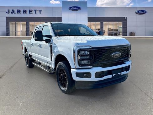 New 2026 Ford F250 XLT w/ XLT Premium Package AWD/4WD image 1