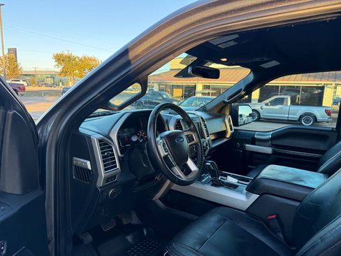 Used 2015 Ford F150 Lariat w/ Equipment Group 502A Luxury image 14