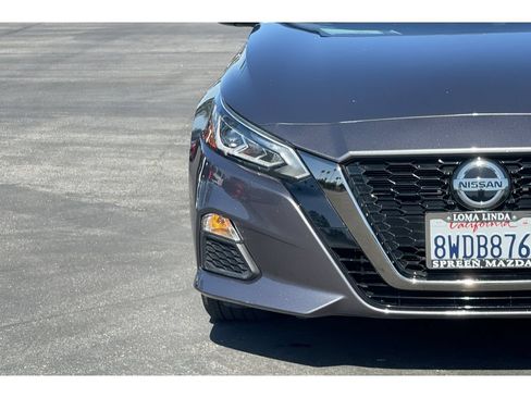 Used 2021 Nissan Altima 2.5 SR FWD image 43
