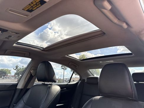 Used 2017 Lexus ES 350 w/ Navigation System Package FWD image 12