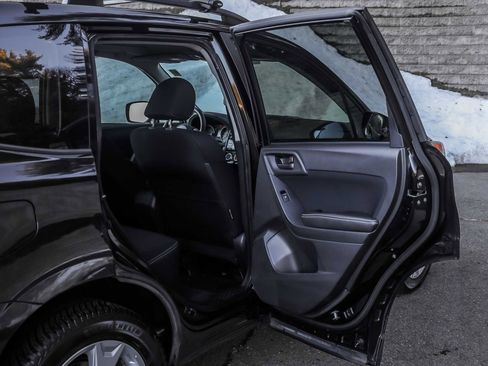 Used 2016 Subaru Forester 2.5i Premium w/ All-Weather Package image 17