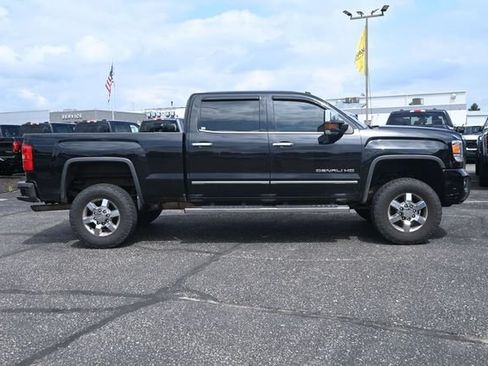 Used 2016 GMC Sierra 3500 Denali w/ Driver Alert Package AWD/4WD image 4