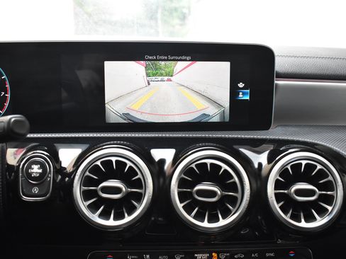 Used 2020 Mercedes-Benz CLA 250 4MATIC image 33