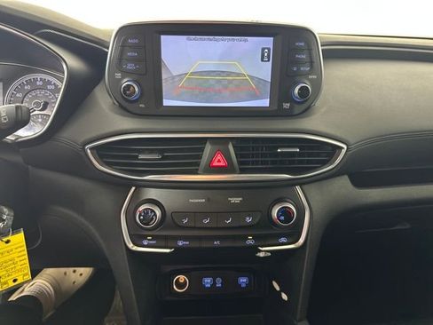 Used 2019 Hyundai Santa Fe SE image 29