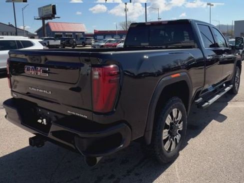 New 2026 GMC Sierra 2500 Denali w/ Denali Reserve Package image 8