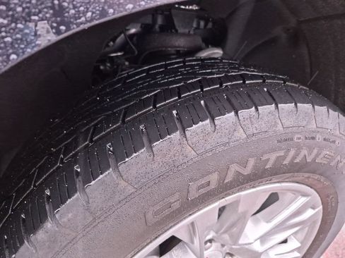 Certified 2025 GMC Yukon Denali RWD image 19
