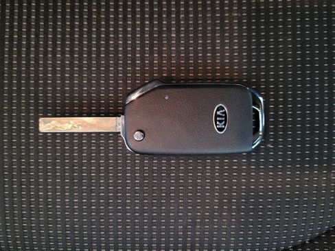 Used 2021 Kia Forte LXS FWD image 32