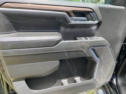 Used 2023 Chevrolet Silverado 1500 LT w/ Protection Package AWD/4WD image 13