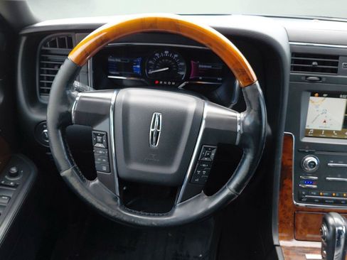 Used 2016 Lincoln Navigator L Select AWD/4WD image 42