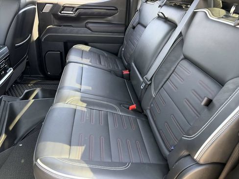 Used 2024 GMC Sierra 1500 AT4X AWD/4WD image 32