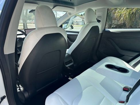 Used 2023 Tesla Model 3 Standard Range image 31