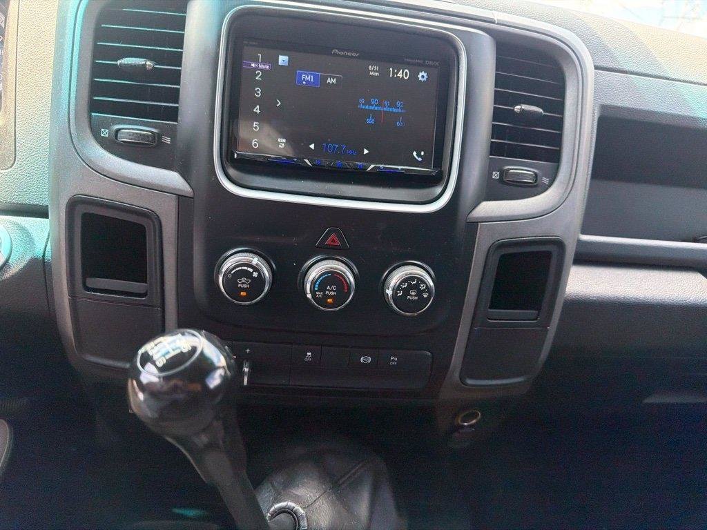 Used 2014 RAM 2500 Tradesman w/ Chrome Appearance Group AWD/4WD image 14