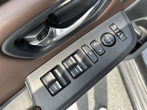 Used 2023 Honda Pilot Elite image 19