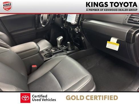Used 2024 Toyota 4Runner TRD Off-Road Premium image 11
