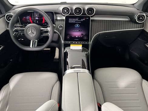 New 2026 Mercedes-Benz GLC 300 300 4MATIC image 23