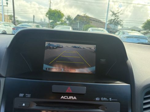 Used 2015 Acura ILX w/ Technology Package FWD image 7