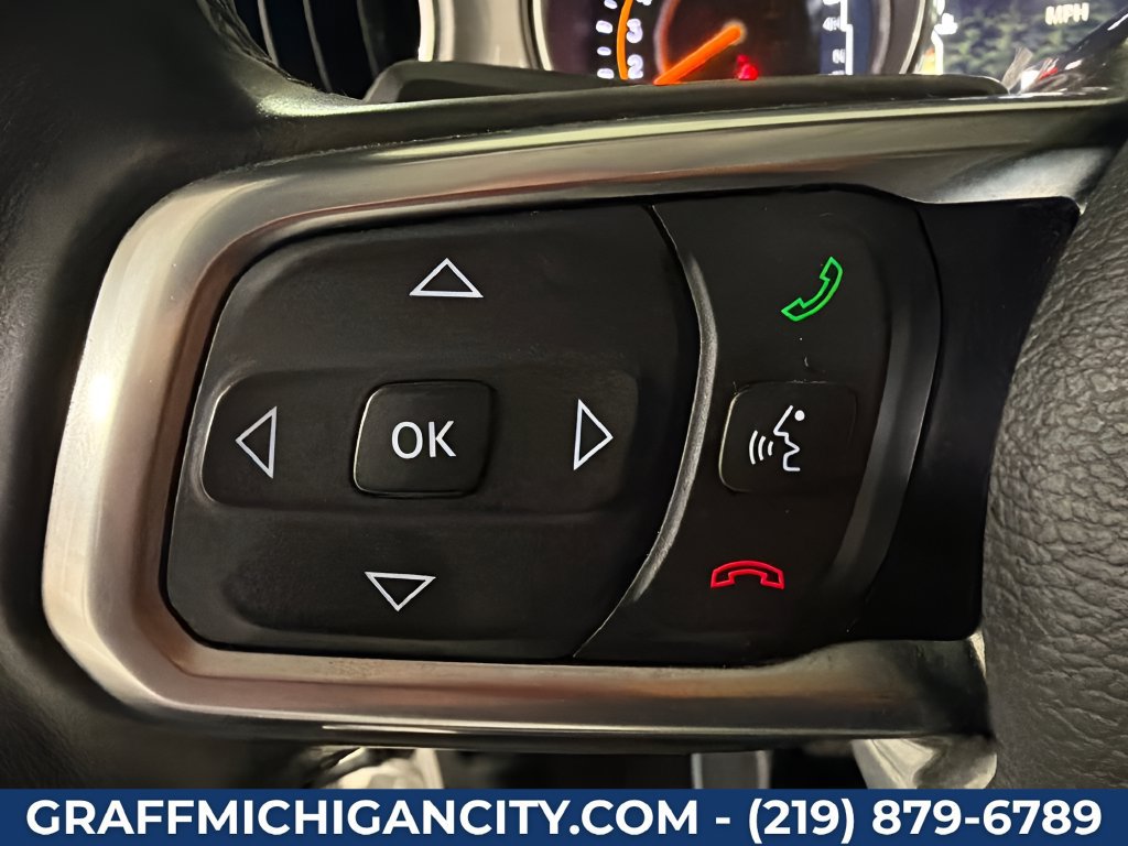 Used 2018 Jeep Wrangler Unlimited Sahara AWD/4WD image 22