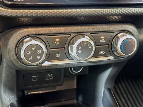 Used 2024 Nissan Kicks SV w/ Interior Electronics Package FWD image 13