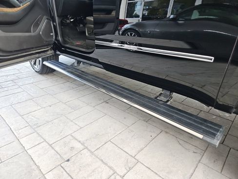 Used 2018 GMC Yukon XL Denali w/ Denali Ultimate Package AWD/4WD image 43