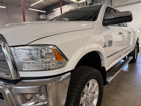 Used 2014 RAM 2500 Longhorn w/ Convenience Group AWD/4WD image 38