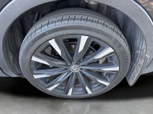Used 2023 Toyota Crown Platinum AWD/4WD image 22