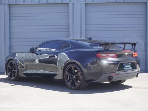 Used 2016 Chevrolet Camaro SS RWD image 3