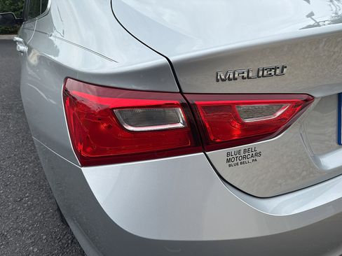 Used 2018 Chevrolet Malibu LT FWD image 22