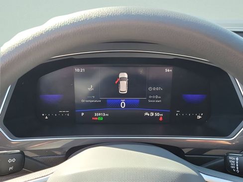 Used 2023 Volkswagen Tiguan S image 29