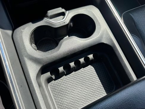 Used 2020 RAM 3500 Laramie w/ Night Edition image 38