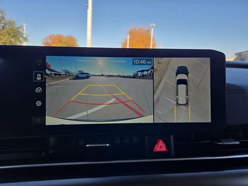 Certified 2025 Kia Carnival SX w/ SX Dark Edition Package image 29