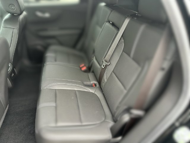 Used 2024 Chevrolet Blazer LT w/ Midnight/Sport Edition FWD image 32