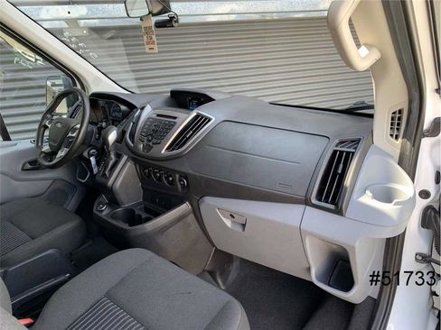 Used 2018 Ford Transit 150 XLT image 29