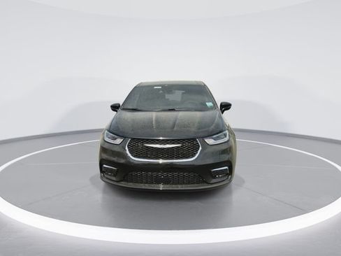 New 2026 Chrysler Pacifica Select FWD image 3