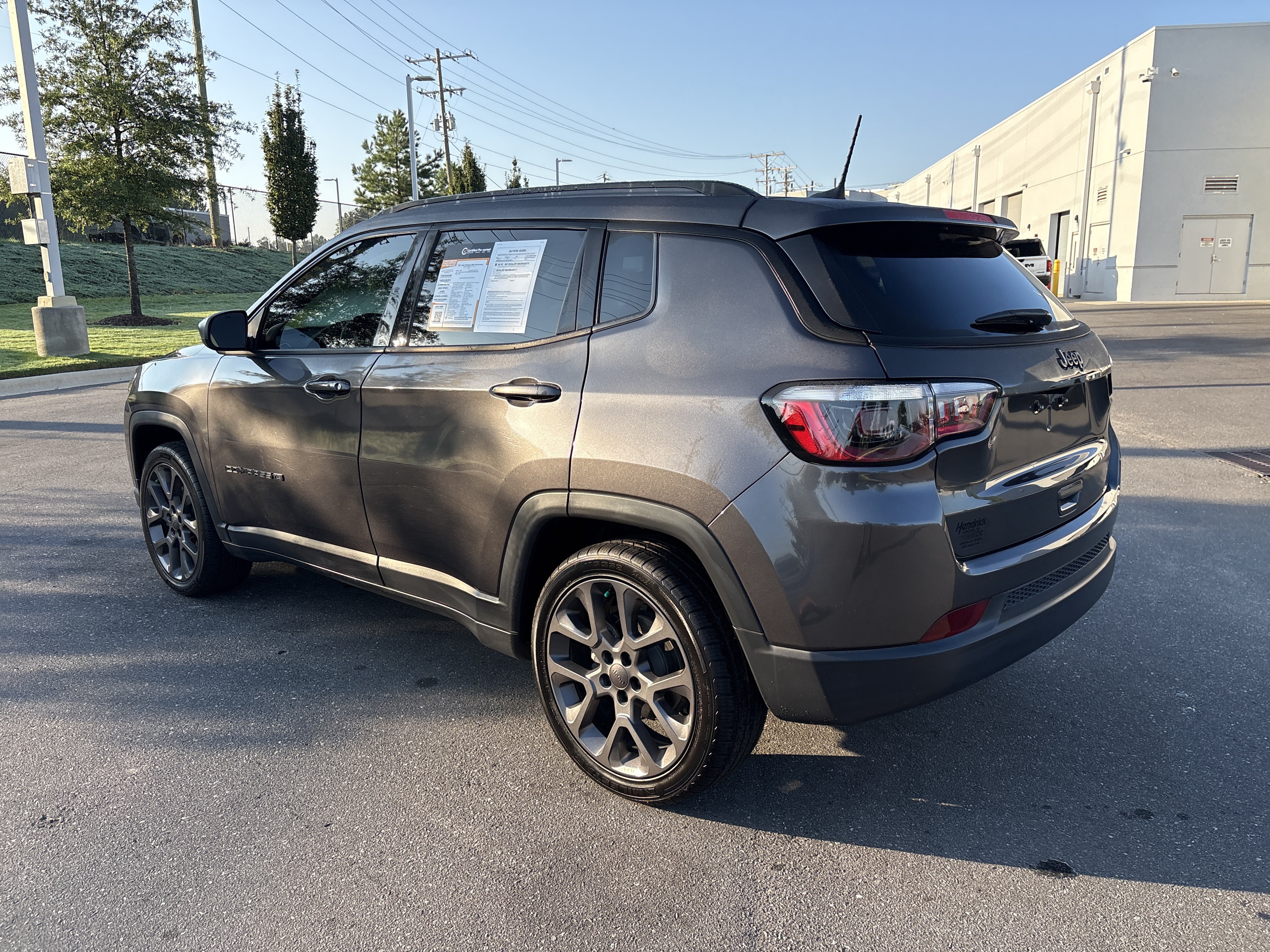 Used 2021 Jeep Compass Latitude FWD image 7