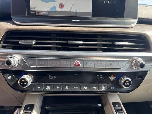 Used 2022 Kia Telluride EX w/ EX Premium Package image 21