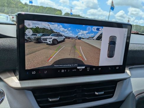 New 2026 Ford Explorer Active AWD/4WD image 19