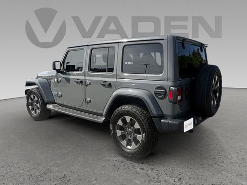 Used 2018 Jeep Wrangler Unlimited Sahara AWD/4WD image 21