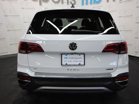 Used 2022 Volkswagen Taos SE image 5